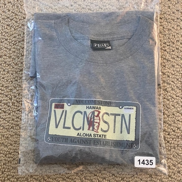 VOLCOM Stone Hawaii Aloha State License Plate Tee Shirt Men L Large - Picture 7 of 7